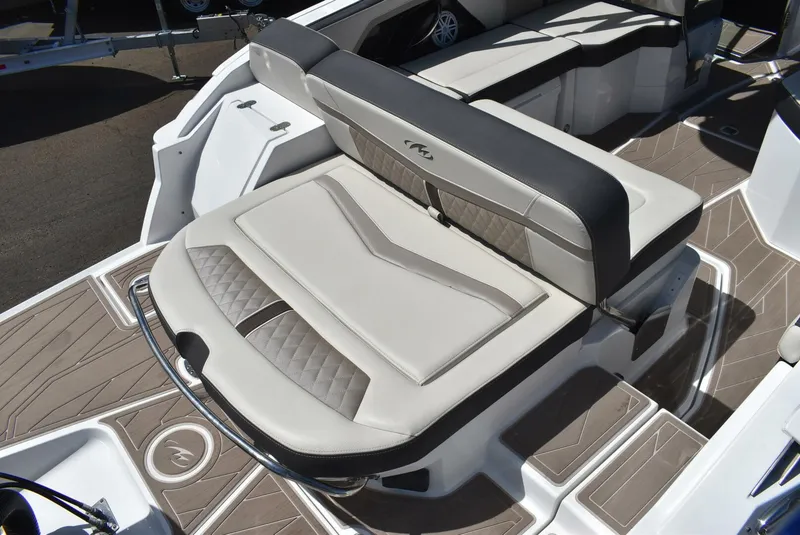 Slide: The Image of Monterey 25 2023 - 5315717