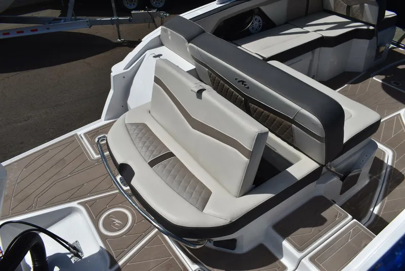 Slide: The Image of Monterey 25 2023 - 5315720