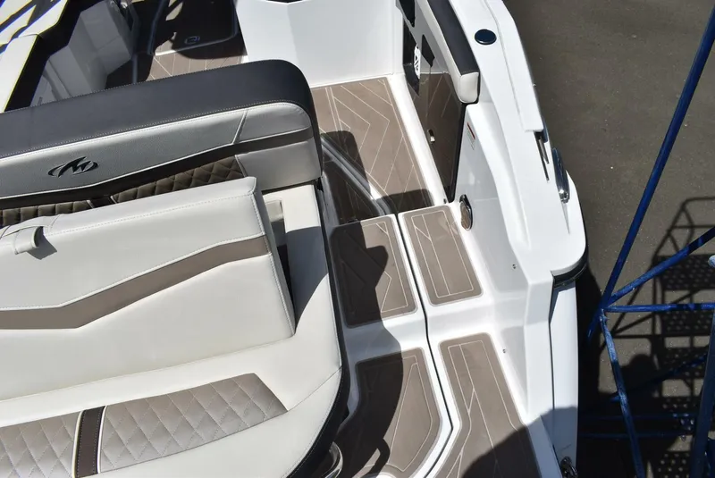 Slide: The Image of Monterey 25 2023 - 5315721