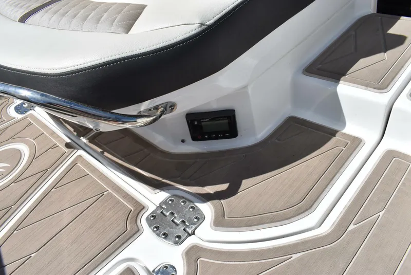 Slide: The Image of Monterey 25 2023 - 5315724