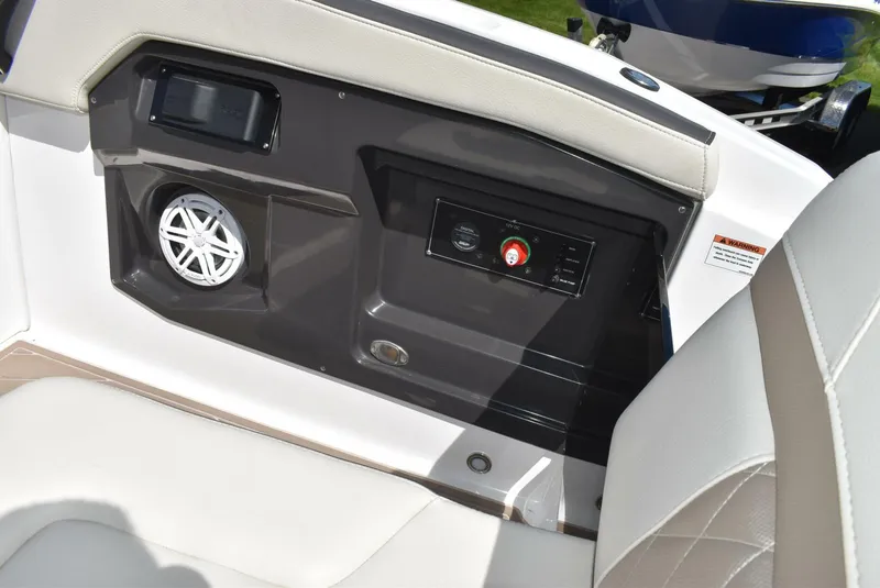 Slide: The Image of Monterey 25 2023 - 5315726