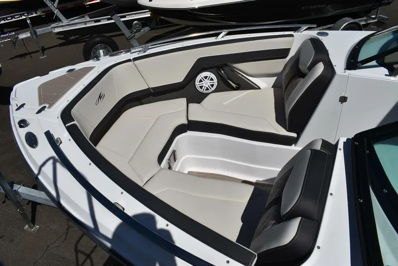 Slide: The Image of Monterey 25 2023 - 5315739