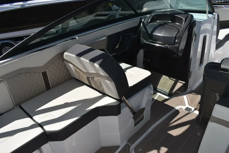 Slide: The Image of Monterey 25 2023 - 5315748