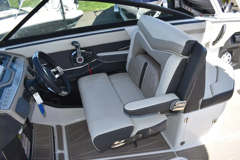 Slide: The Image of Monterey 25 2023 - 5315762