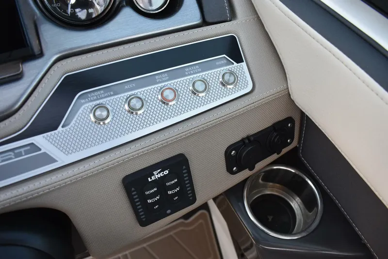 Slide: The Image of Monterey 25 2023 - 5315772