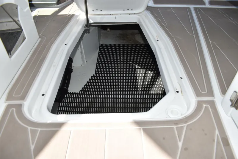 Slide: The Image of Monterey 25 2023 - 5315780