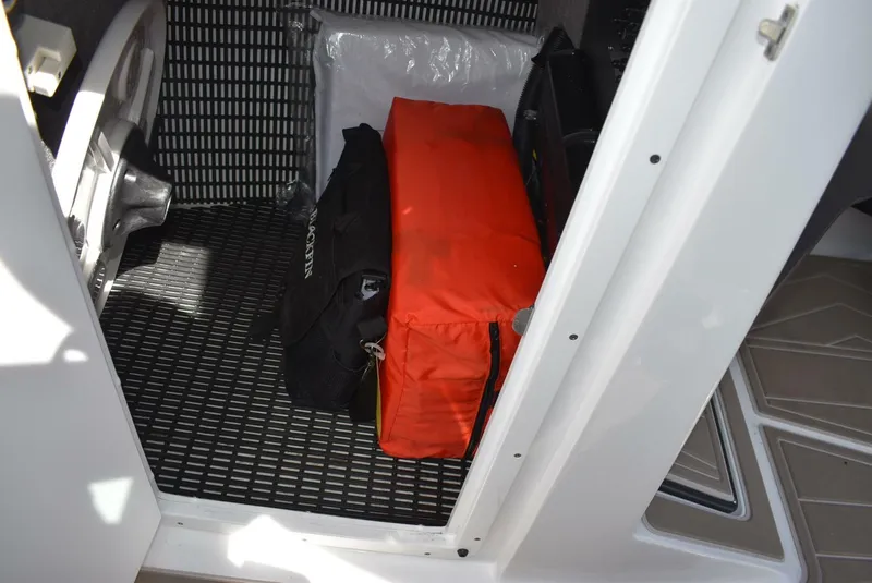 Slide: The Image of Monterey 25 2023 - 5315784