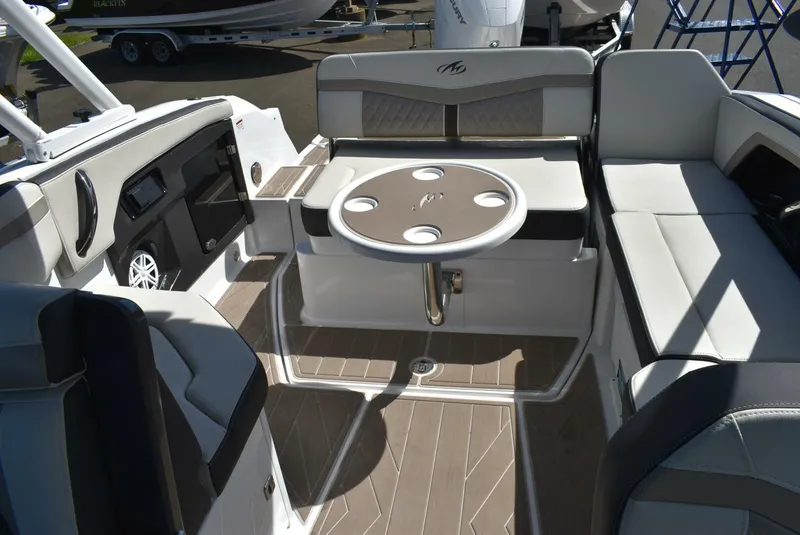 Slide: The Image of Monterey 25 2023 - 5315785