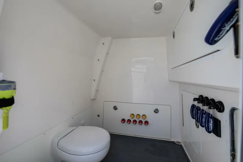 Slide: The Image of Invincible 35 Emanon - Head 2021 Invincible 35 Center Console Emanon - 5313417