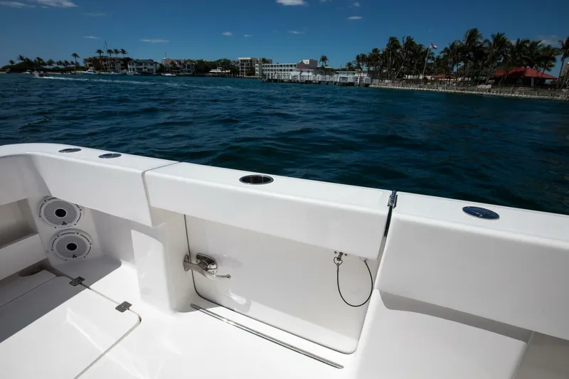 Slide: The Image of Invincible 35 Emanon - Exterior Cockpit 2021 Invincible 35 Center Console Emanon - 5313415