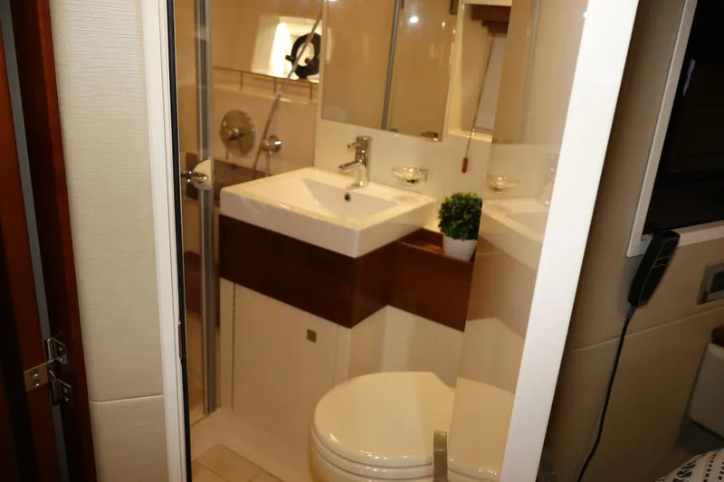 Slide: The Image of 2015 Sea Ray 410 Sundancer- SOMEDAY- Master Head - 5322397