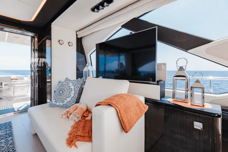 Slide: The Image of Azimut 77S 2019 - 5314311