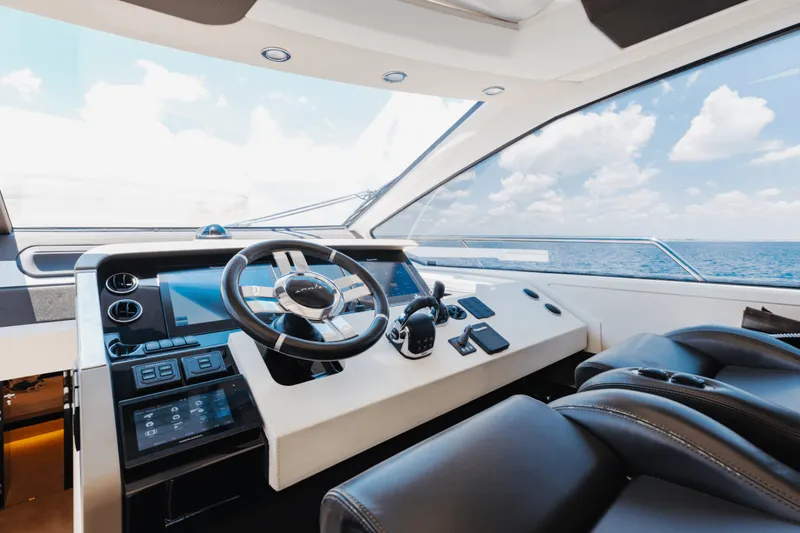 Slide: The Image of Azimut 77S 2019 - 5314314