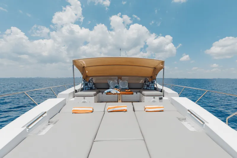 Slide: The Image of Azimut 77S 2019 - 5314330
