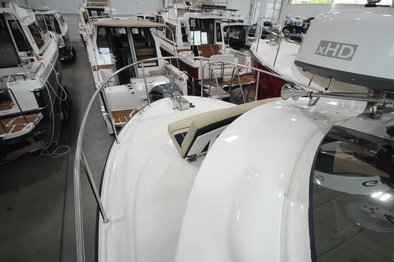 Slide: The Image of Ranger Tug R27 Luxury Edition 2024 - 5315693