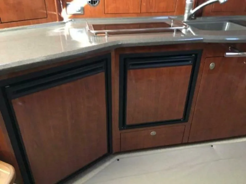 Slide: The Image of Sea Ray 39 2004 - 5315512