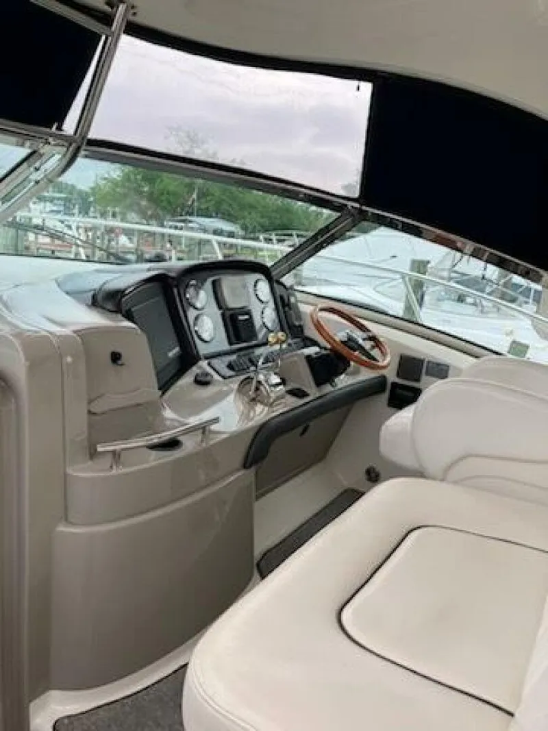 Slide: The Image of Sea Ray 39 2004 - 5315502