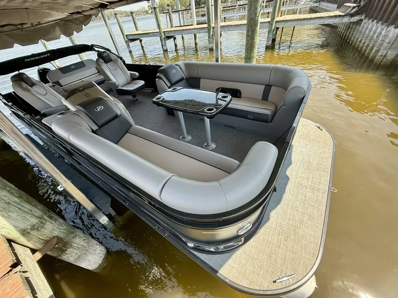 Slide: The Image of Princecraft 25 RL 2023 - 5315838