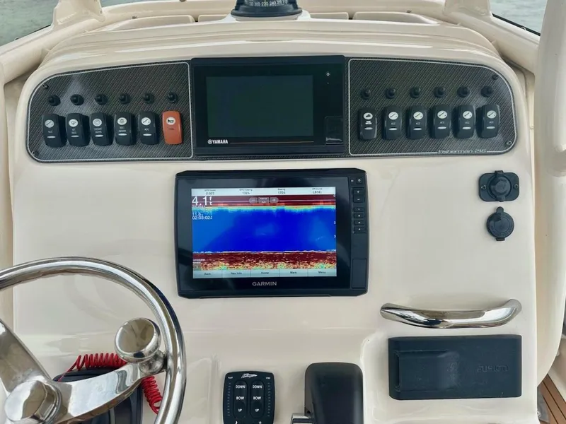 Slide: The Image of Grady-White FISHERMAN 216 2020 - 5317649