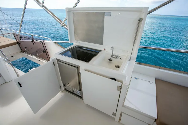 Slide: The Image of Fairline Squadron 65 2014 - 5316198