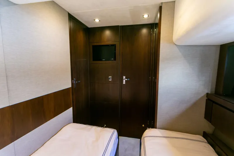 Slide: The Image of Fairline Squadron 65 2014 - 5316207