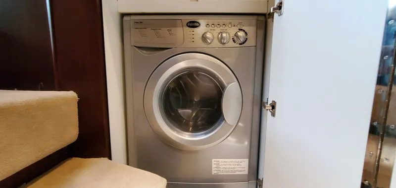 Slide: The Image of Fairline Squadron 65 2014 - 5316215