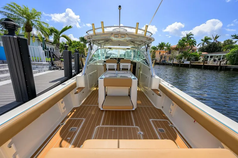 Slide: The Image of Cockpit 34 Pursuit Drummond Runner Nauti-Hooker - 5316297