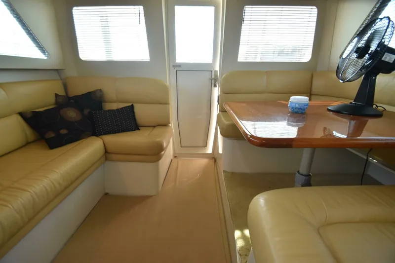 Slide: The Image of 2002 Jupiter 35 Convertible Power 9796761 978356660 0 160520251219 15 - 5317391