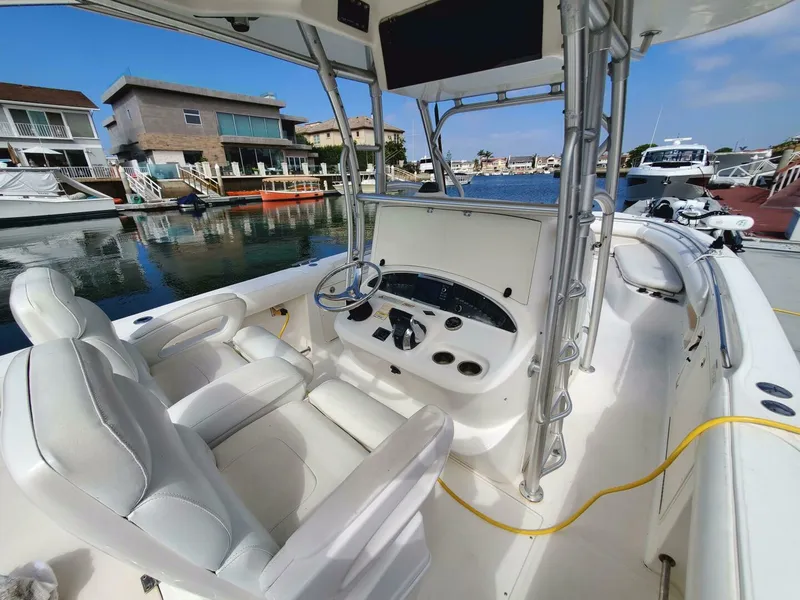 Slide: The Image of Boston Whaler Outrage 2015 - 5317906