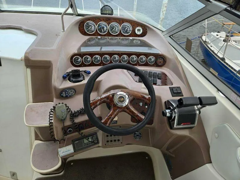 Slide: The Image of Regal 2860 Commodore 2003 - 5318198