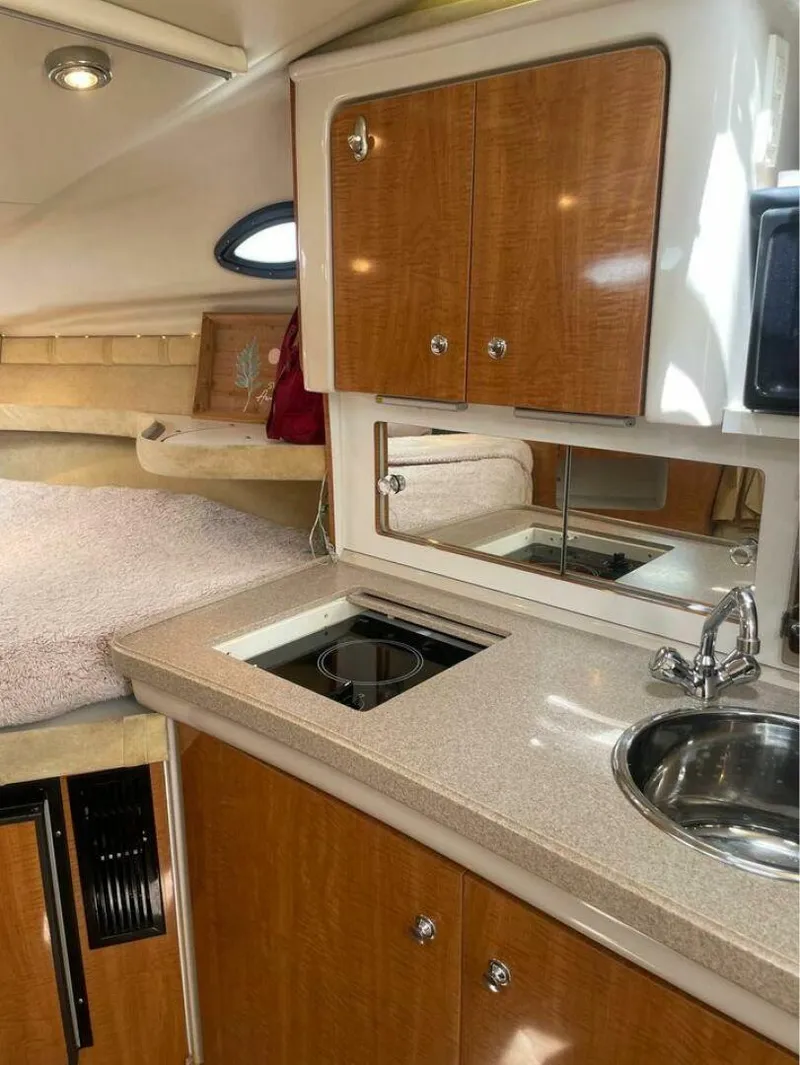 Slide: The Image of Regal 2860 Commodore 2003 - 5318191