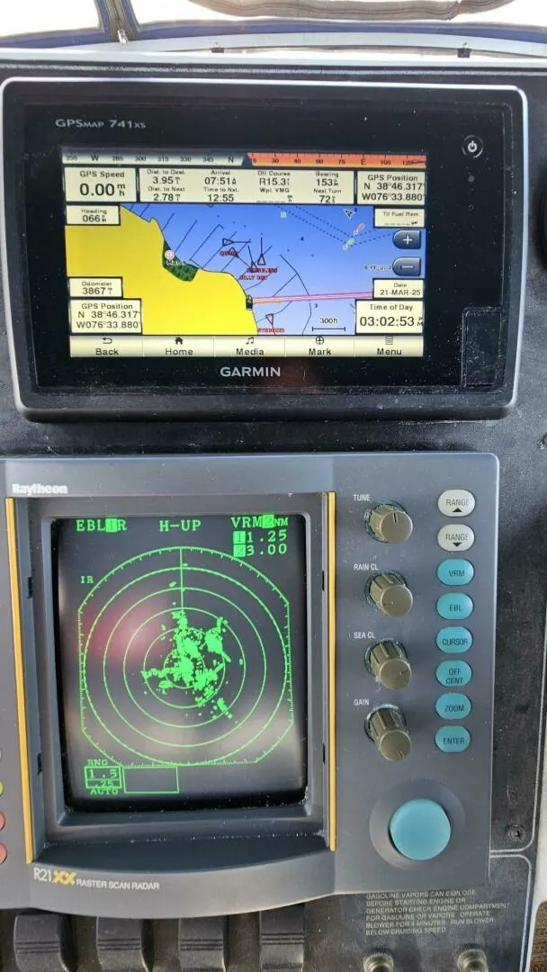 Slide: The Image of 1994 Carver 350 Mariner Power 751975 20250501094117704 44_XLARGE 1994 Carver 350 Mariner Aft Cabin - 5318895