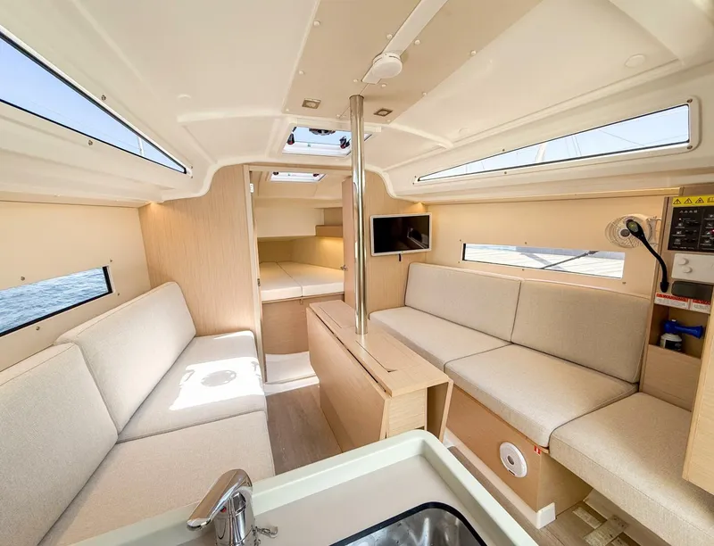 Slide: The Image of Beneteau Oceanis 30.1 2021 - 5319943