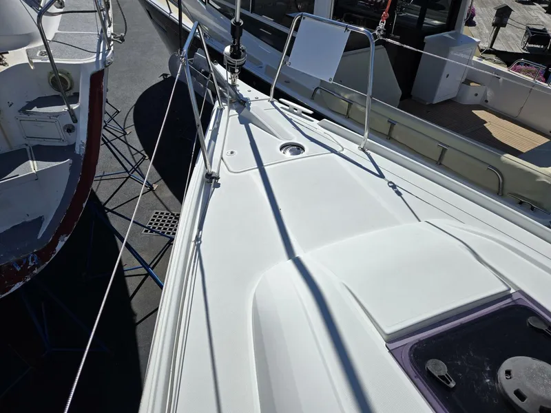 Slide: The Image of Beneteau Oceanis 30.1 2021 - 5624071