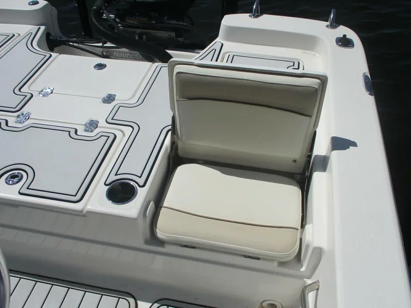 Slide: The Image of NauticStar 24 2018 - 5320061