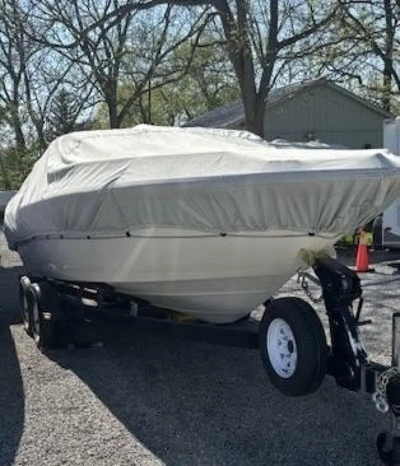 Slide: The Image of Sea Ray 20 1991 - 5320195