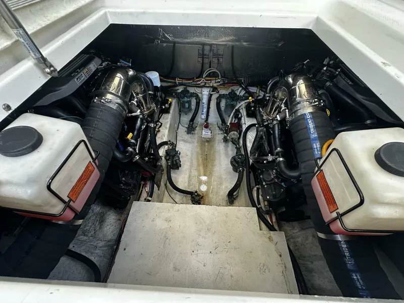 Slide: The Image of Carver Yachts C34 2013 - 5353221