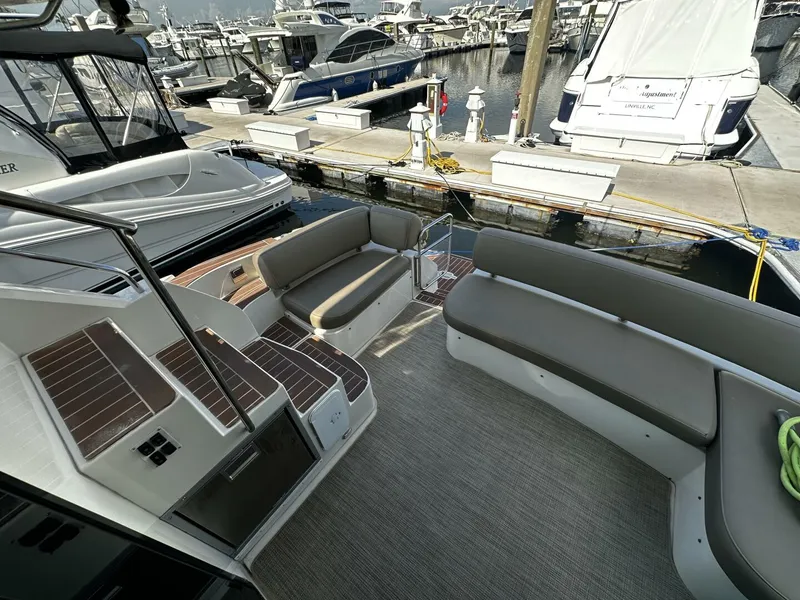 Slide: The Image of Carver Yachts C34 2013 - 5353226