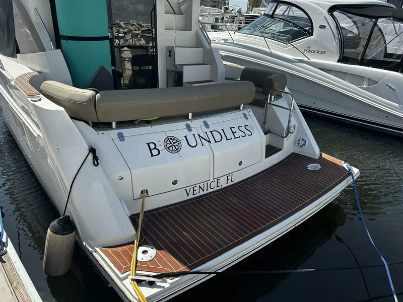 Slide: The Image of Carver Yachts C34 2013 - 5353248