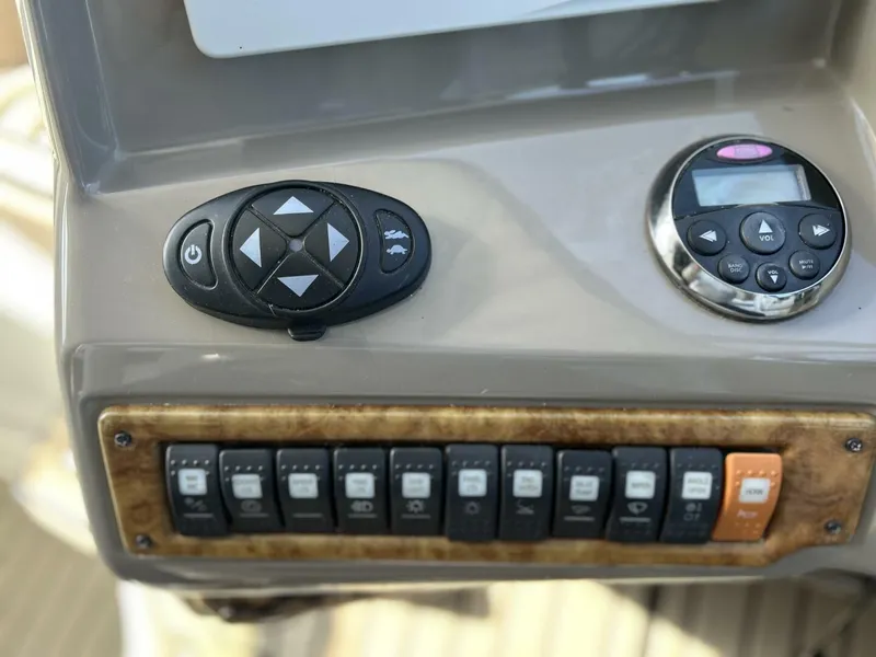 Slide: The Image of Rinker 35 2008 - 5320683