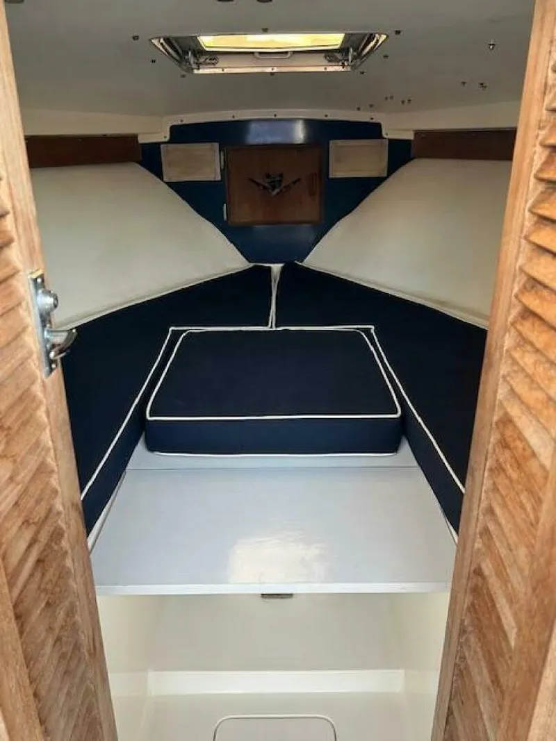 Slide: The Image of 1984 Bertram Express Moppie Power 9799450 978458856 0 190520250637 4 - 5320718