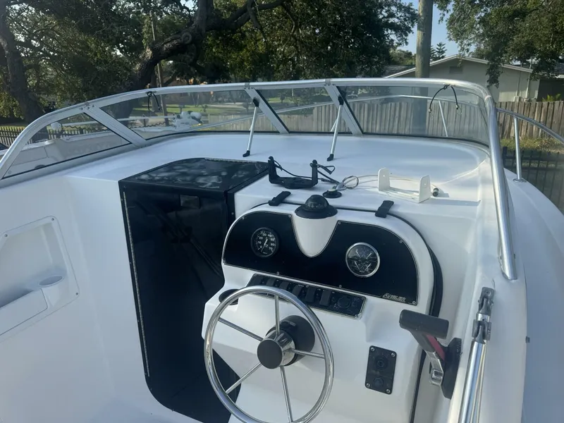 Slide: The Image of Angler 220 Walkaround 2004 - 5322491