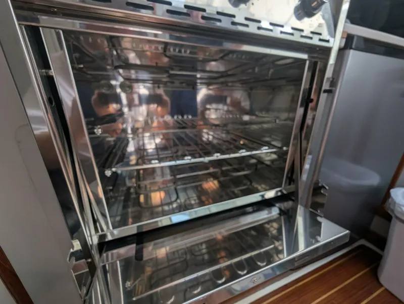 Slide: The Image of Luhrs Alura 35 1988 - 5354076