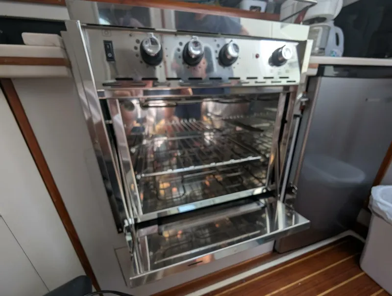 Slide: The Image of Luhrs Alura 35 1988 - 5354077