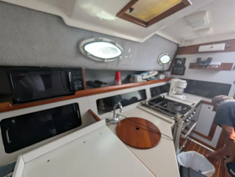 Slide: The Image of Luhrs Alura 35 1988 - 5354091