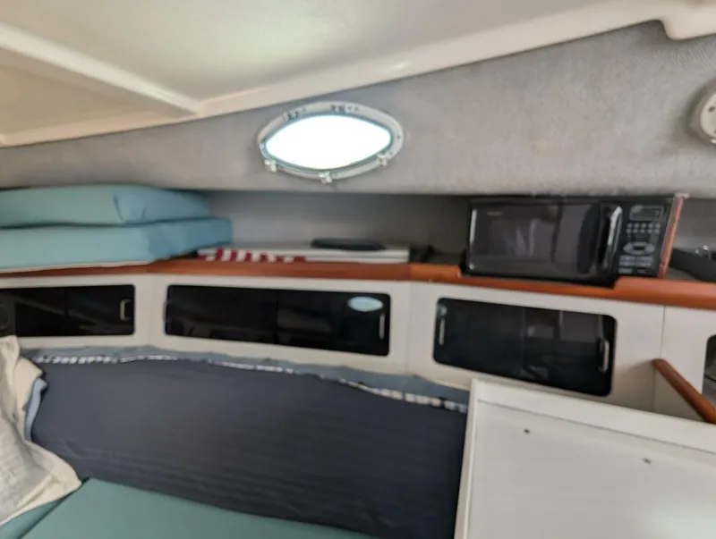 Slide: The Image of Luhrs Alura 35 1988 - 5354096