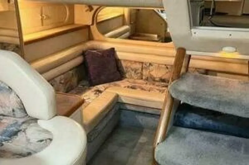 Slide: The Image of Sea Ray 330 Express Cruiser 1996 - 7510255