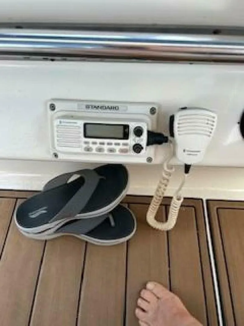 Slide: The Image of Sea Ray 330 Express Cruiser 1996 - 5357331