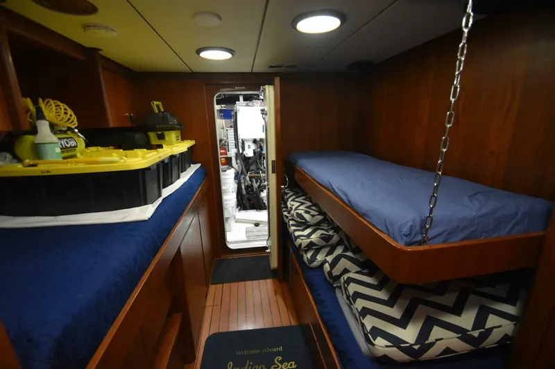 Slide: The Image of 1987 Jongert 78 Motor Yacht Power 9800998 978613235 0 200520250857 36 - 5327497