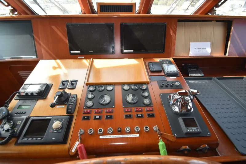 Slide: The Image of 1987 Jongert 78 Motor Yacht Power 9800998 978613224 0 200520250854 25 - 5327502